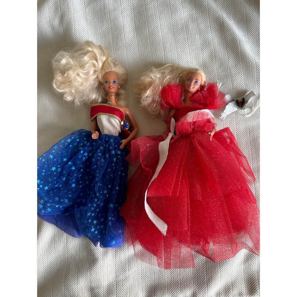 1989 Barbie UNICEF Doll Blonde and barbie 1988 Holiday Special Edition Vintage